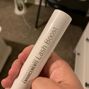 Rodan & Fields Lash Boost